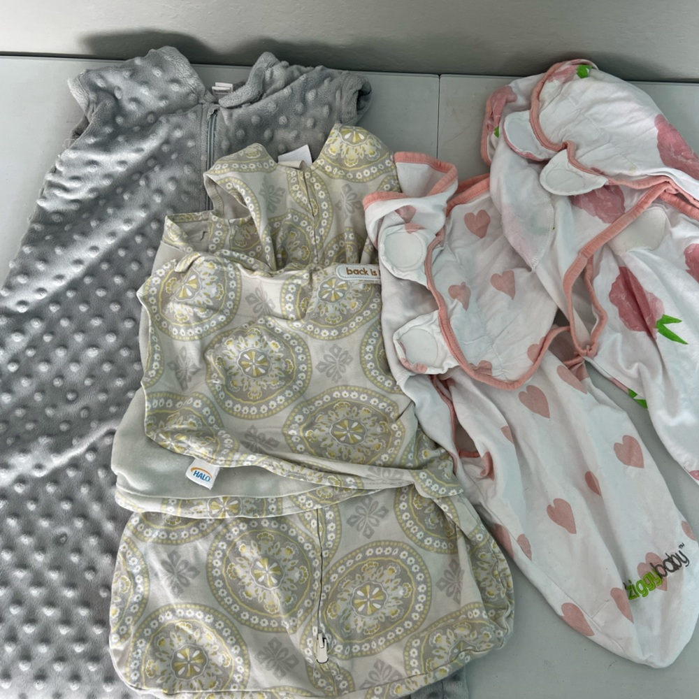 4 pice swaddle sleep sack set